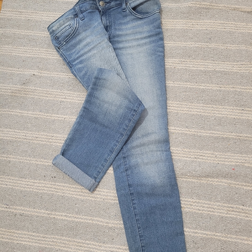 Jessica Simpson Crop Jeans. Size 29.